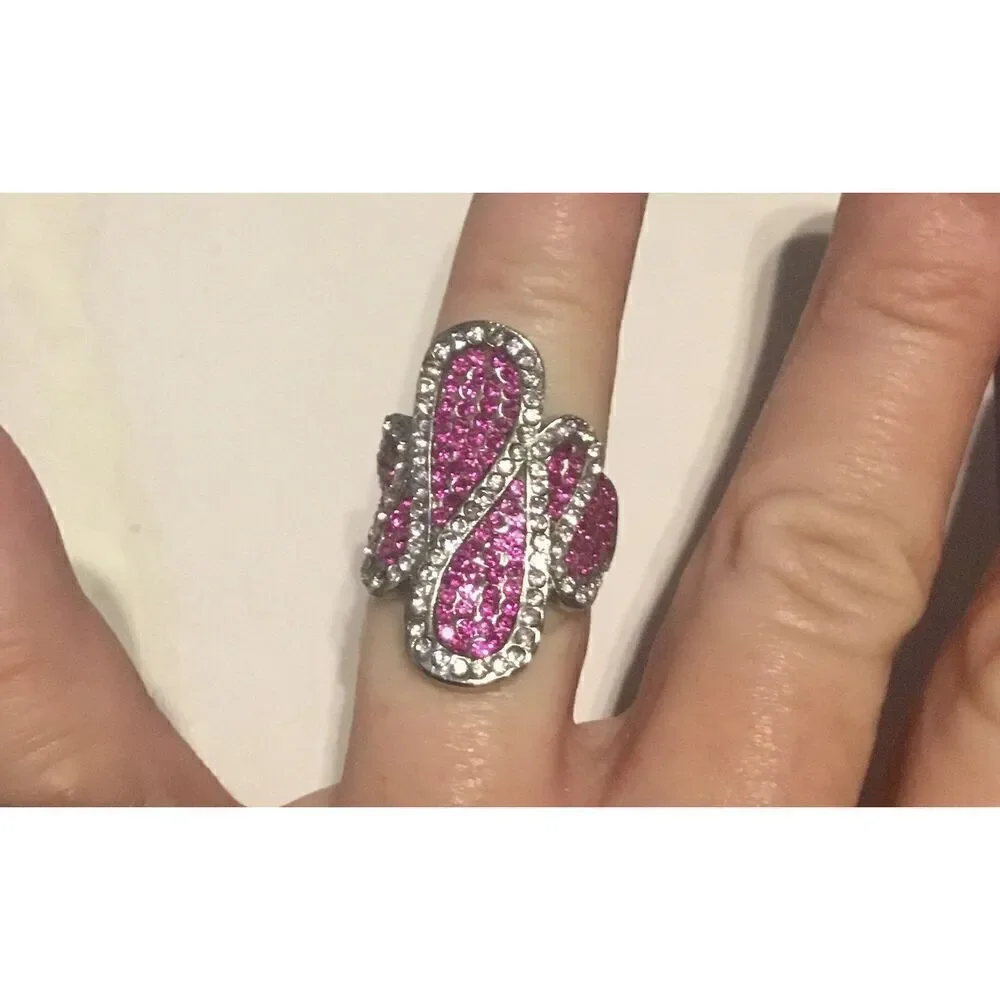 New Sparkling Silver Round Fuschia & White Swirl Ring